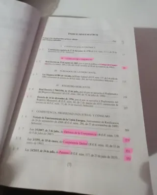 Código de Comercio: y legislación mercantil