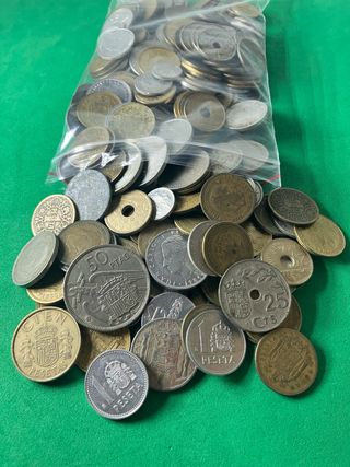 L#569 0,8 KG. DE MONEDAS NACIONALES