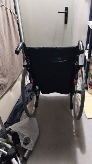 Silla de ruedas plegable