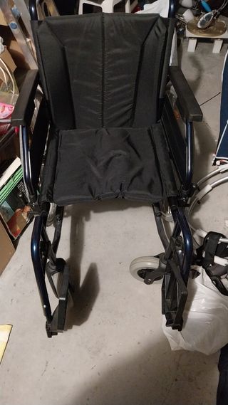 Silla de ruedas plegable