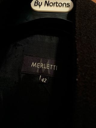 Abrigo negro de paño