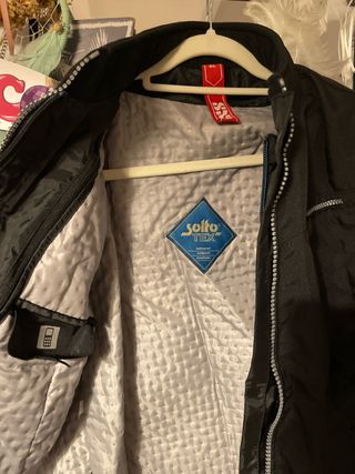 Chaqueta moto con protecciones