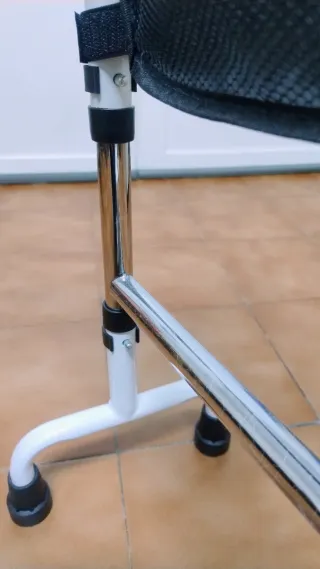 Bastón de cuatro patas