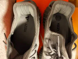 Adidas Yeezy Talla 42