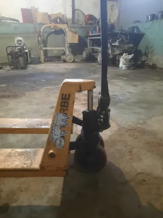 Transpaleta Manual Ayerbe 2500 kg