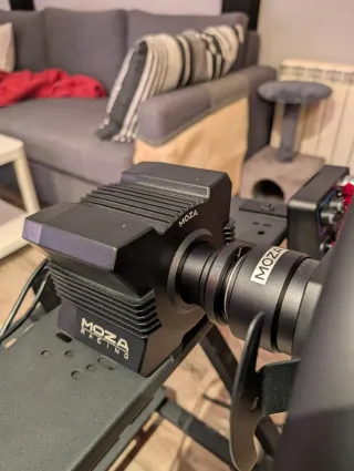 Pack moza r5 volante, base y pedales.