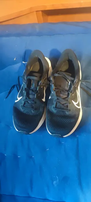 Zapatillas Nike Negras y Blancas