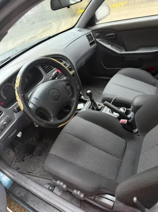 Hyundai Elantra 2004