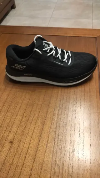 Zapatillas Skechers Gorun Persistence 2 Negras