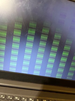 Portátil Lenovo Ryzen 5 3500U