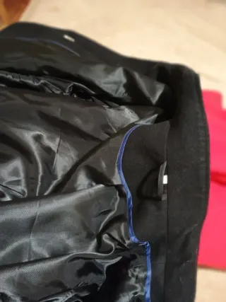 Abrigo de paño negro