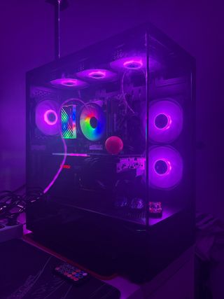 PC Gaming con luces RGB