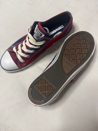 Zapatillas converse de color azul y granate N 39