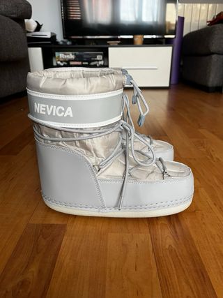 Botas de nieve grises