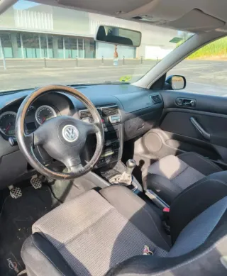 Volkswagen Golf Negro