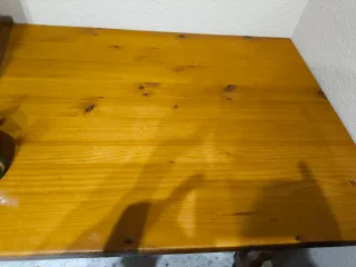 Mesa de pino macizo