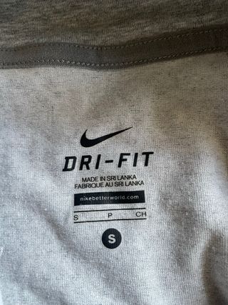 Chaqueta Nike dri-fit deportiva