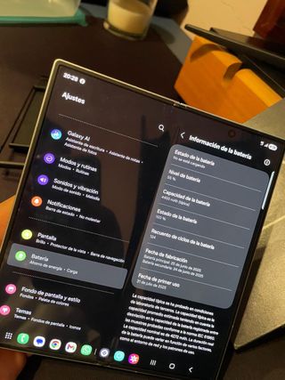 Samsung Galaxy Z Fold 7 5G – Como Nuevo – Gama Alt