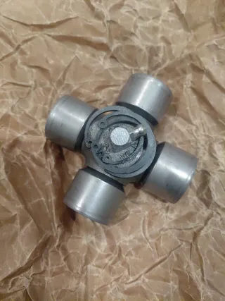 Cruceta John decreto tengo varias medidas