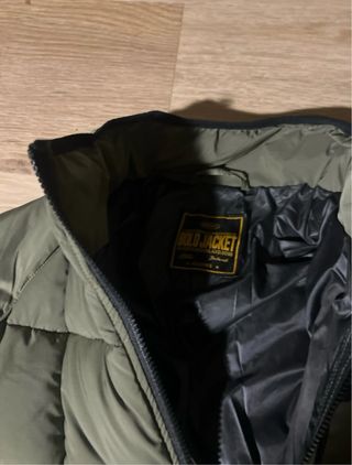 Chaqueta Corteiz verde acolchada