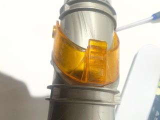 Aspiradora Dyson DC11 para piezas (No funciona)