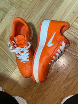 Nike Air Force 1 Naranja y Blanco
