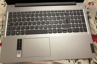Portátil Lenovo IdeaPad 3 15ADA05 Gris