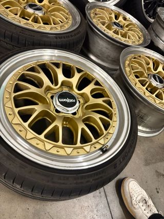 Rotiform LSR 18 pollici