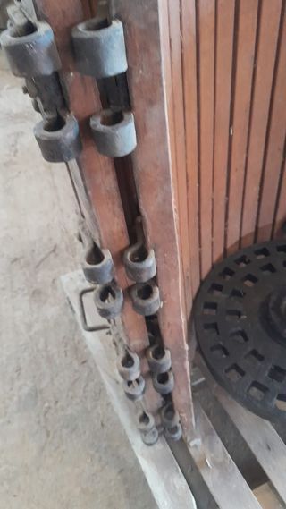 Prensa de vino. Capacidad 1800kg.