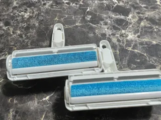 Due spazzole togli peli ACE2ACE