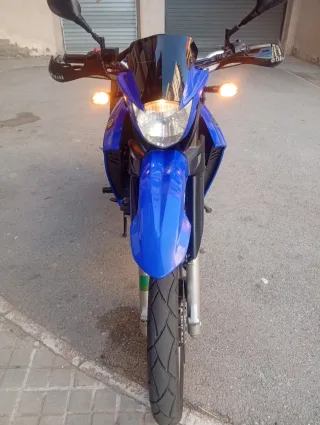 Moto xt660R yamaha muy mimada con todo a punto