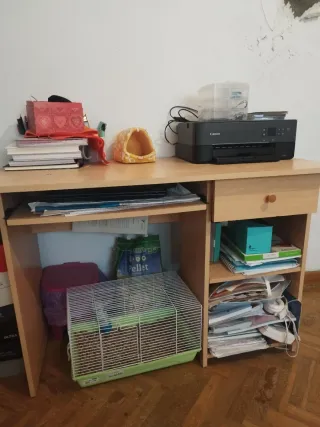 Escritorio madera con cajón