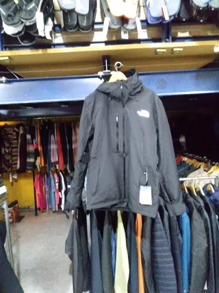 CHAQUETON SNOW NORTHFACE TALLAS M Y XL.INSUL.MEDIO