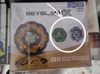 Beyblade X CX-11 (Golemrock y Sharkgrill)