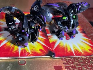 Bakugan coleccion negro púrpura