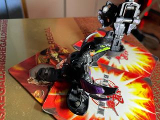 Bakugan coleccion negro púrpura