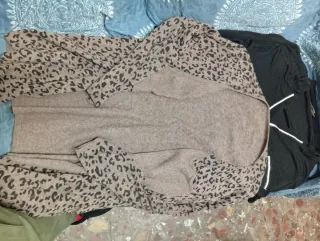 2 sobre camisas.XL.precio las dos