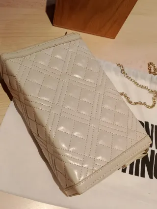 Bolso acolchado moschino