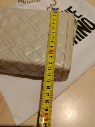 Bolso acolchado moschino