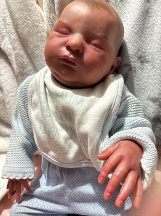 Bebé Reborn realista Laura realborn