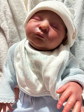 Bebé Reborn realista Laura realborn