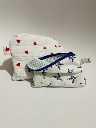 Monedero de tela acolchado.