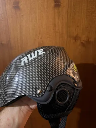 Casco AWE carbon look + occhiali