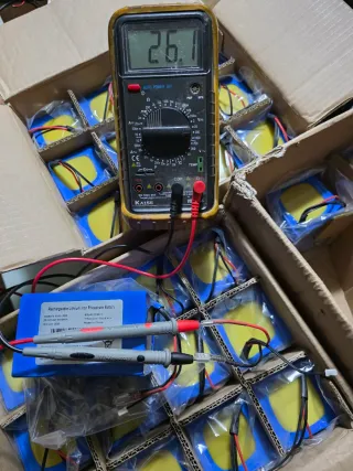 Pack 30 baterías LFP 24.6V - ¡Oportunidad!