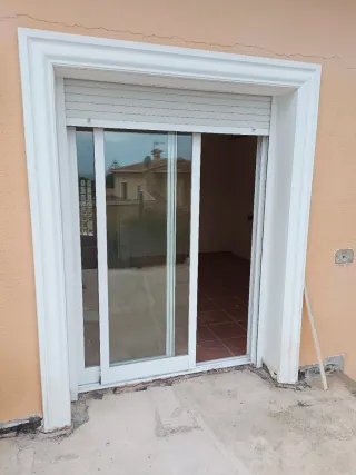 Ventana balconera..