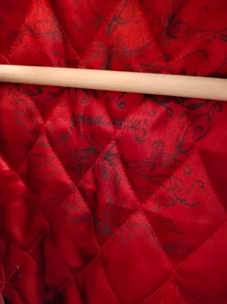 Chaqueta de piel ovina roja Stradivarius