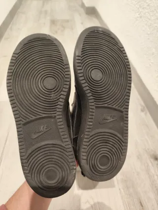 Zapatillas Nike negras nuevas