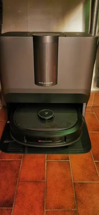 Robot aspirador y friegasuelo. NO FUNCIONA.