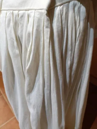 Bonita enagua de baturra en color beige de algodón