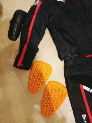 Traje de moto completo
